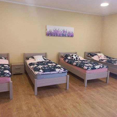 Krzyzanowice Pod Kogucikiemアパートホテル エクステリア 写真
