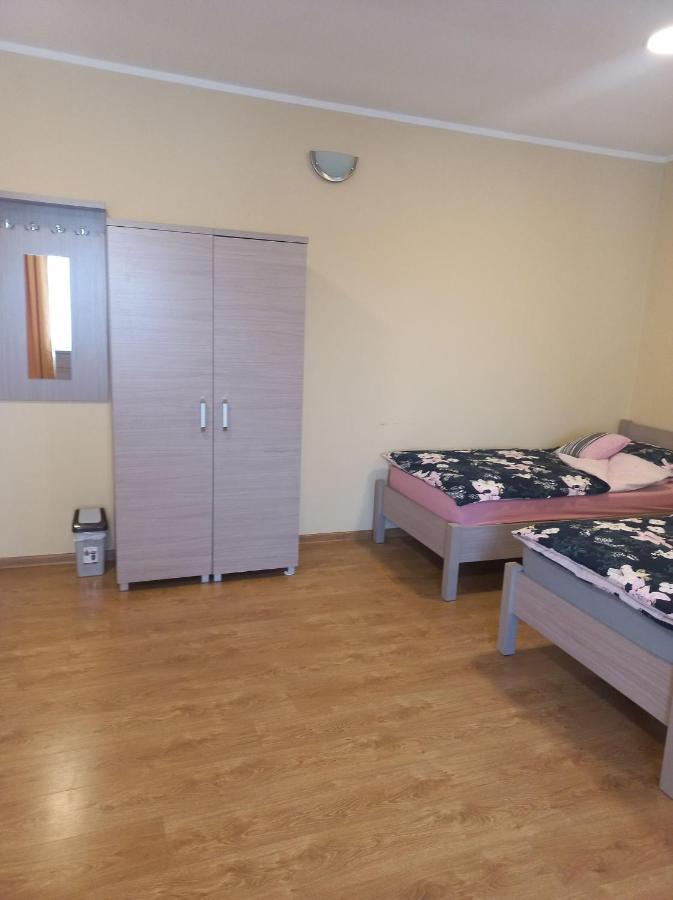 Krzyzanowice Pod Kogucikiemアパートホテル エクステリア 写真